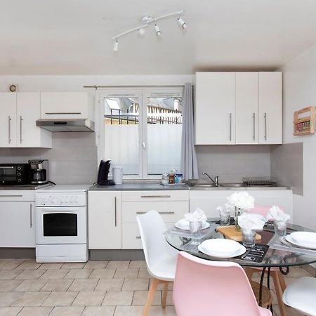 La Petite Terrasse - Appartement Spacieux Брион Екстериор снимка