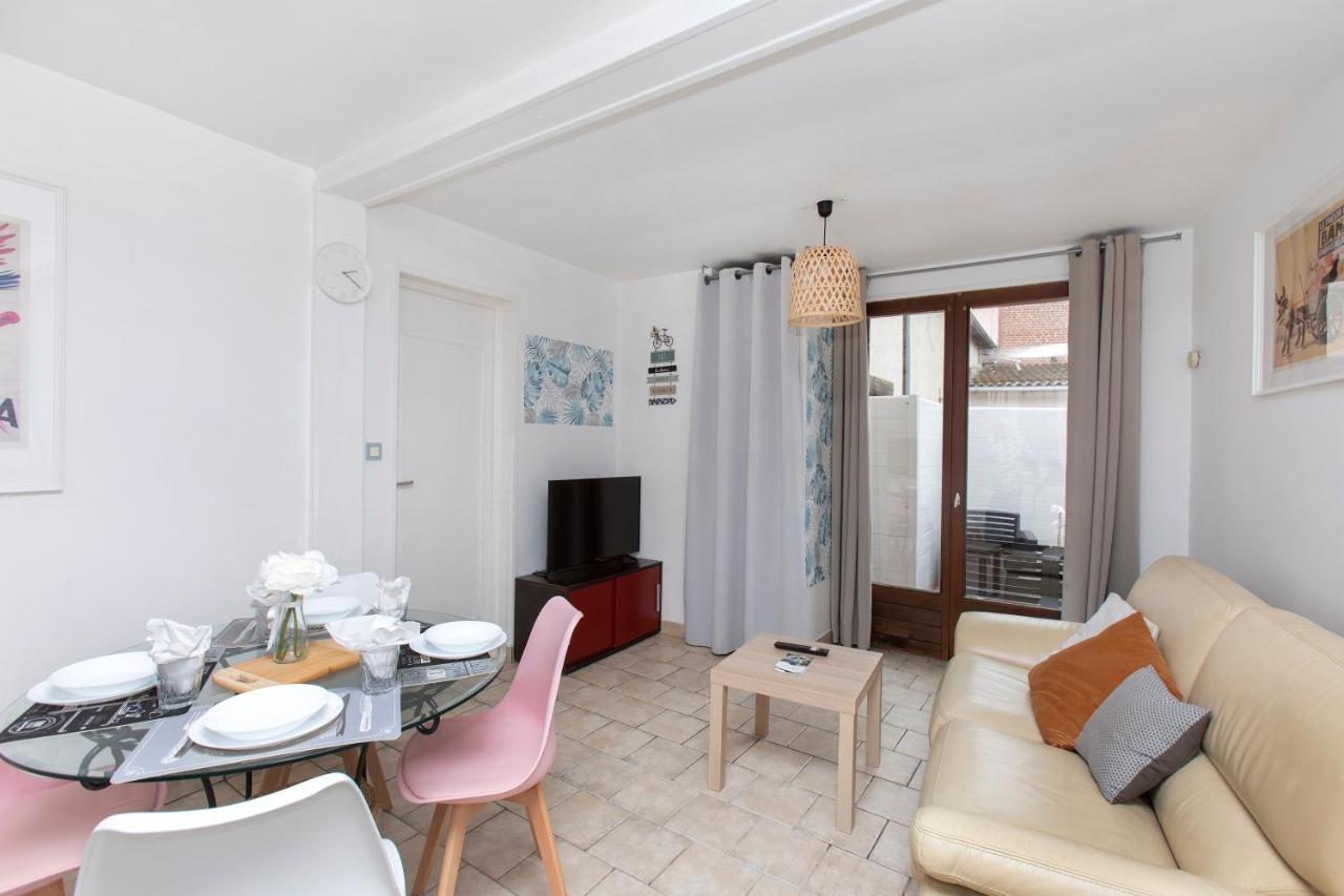 La Petite Terrasse - Appartement Spacieux Брион Екстериор снимка