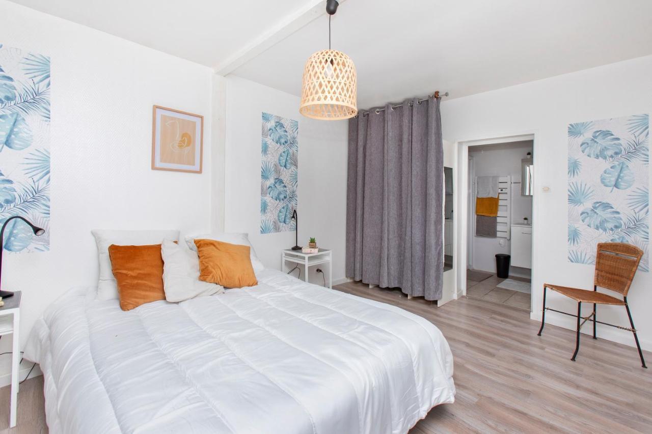 La Petite Terrasse - Appartement Spacieux Брион Екстериор снимка