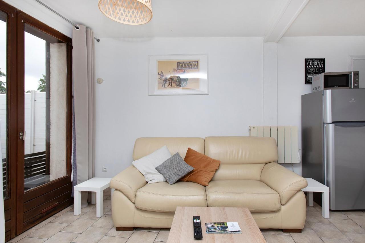 La Petite Terrasse - Appartement Spacieux Брион Екстериор снимка